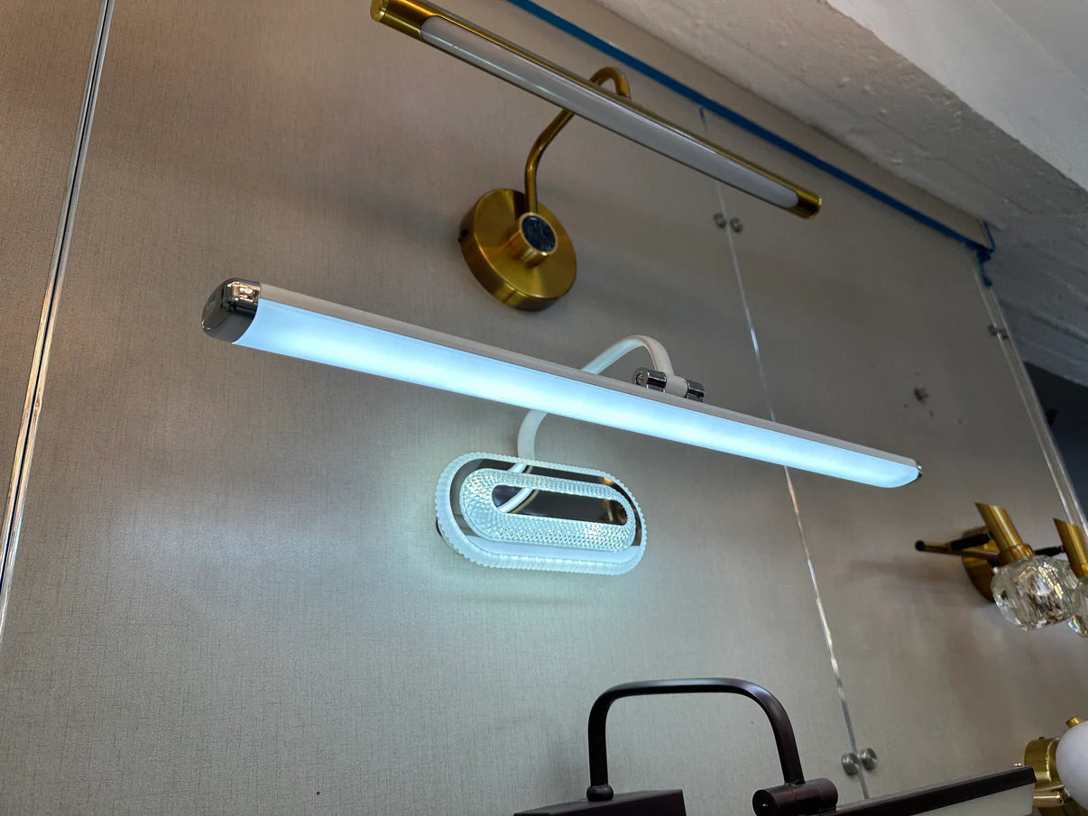 White picture light