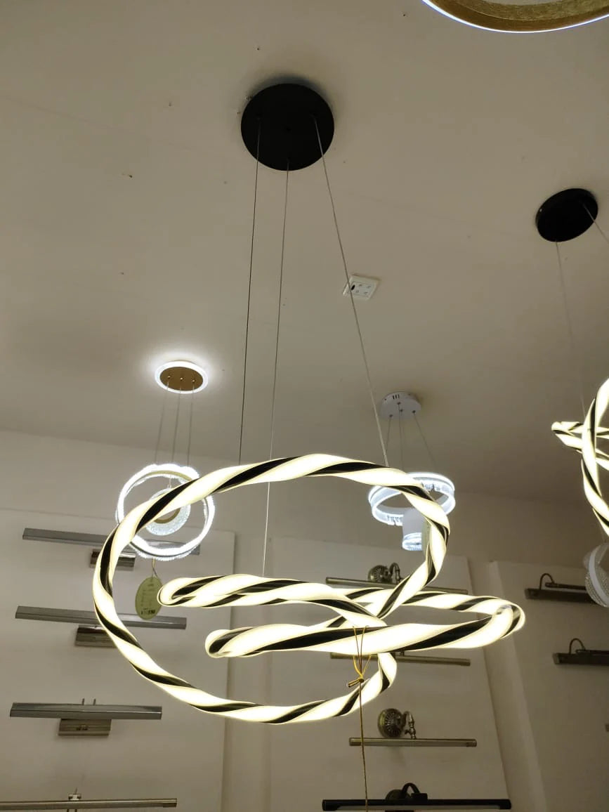 Snake Hanging