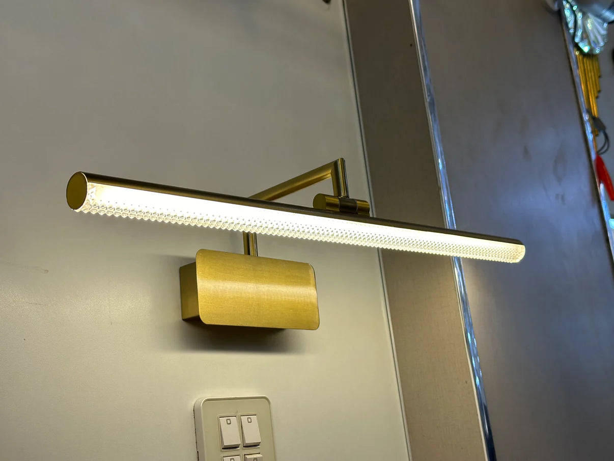 Angular Picture Light