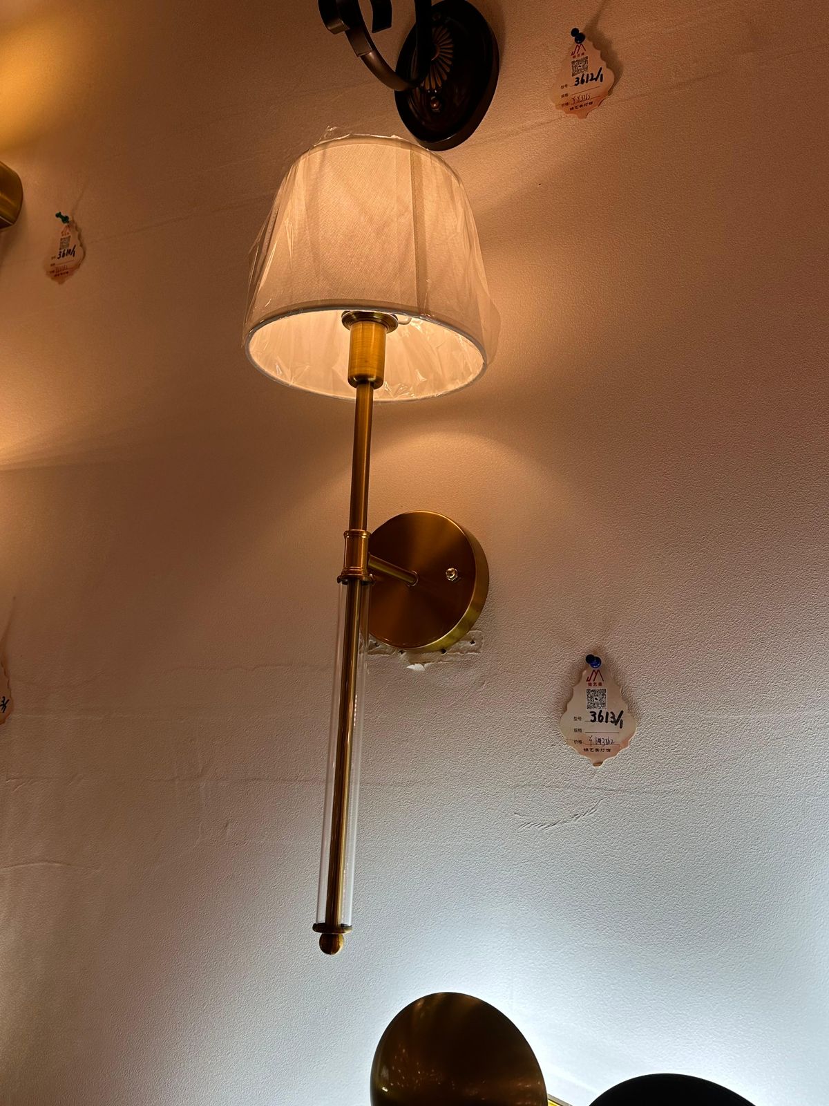 Hut Glass Wall Light