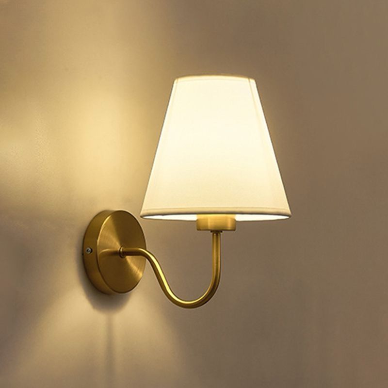 Curve Brass Wall Light
