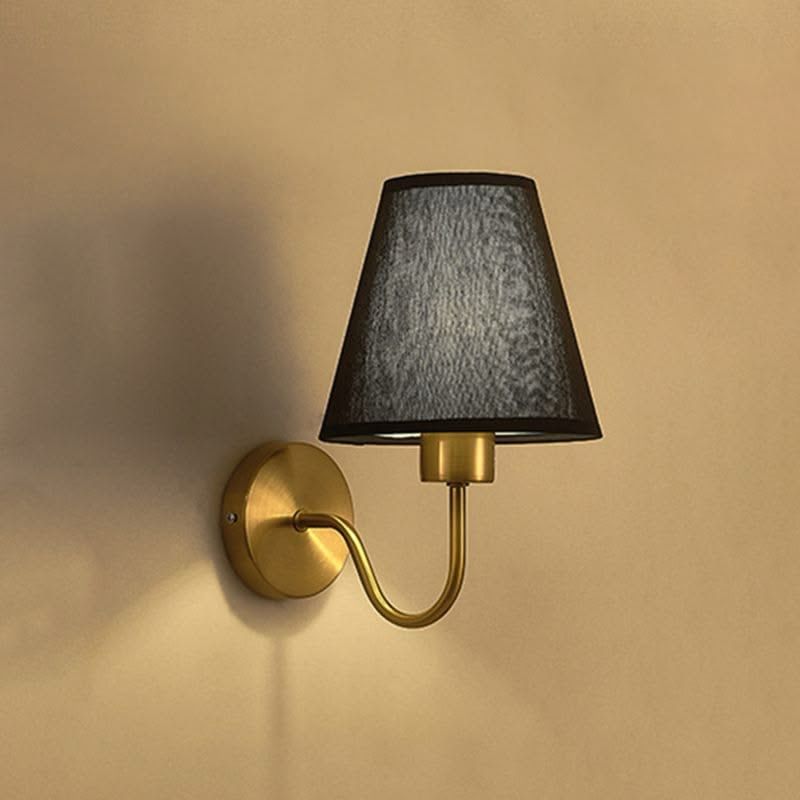 Curve Brass Wall Light